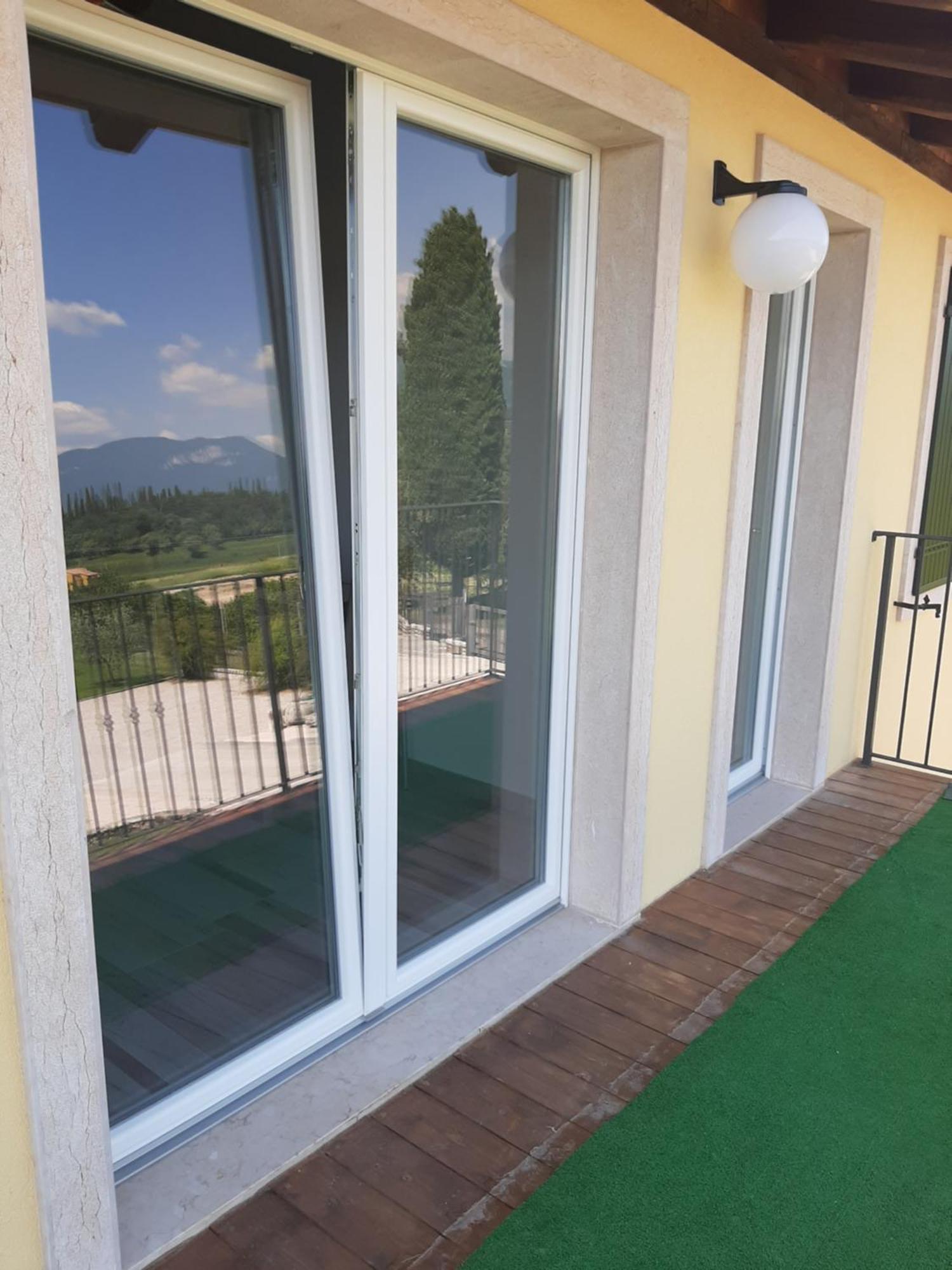 Villa Benvenuto Костермано Номер фото