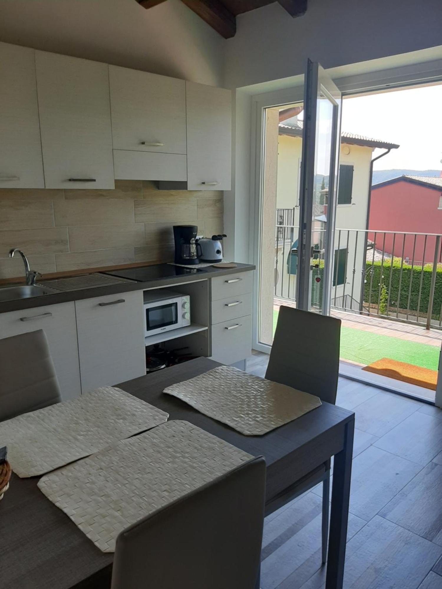 Villa Benvenuto Костермано Номер фото